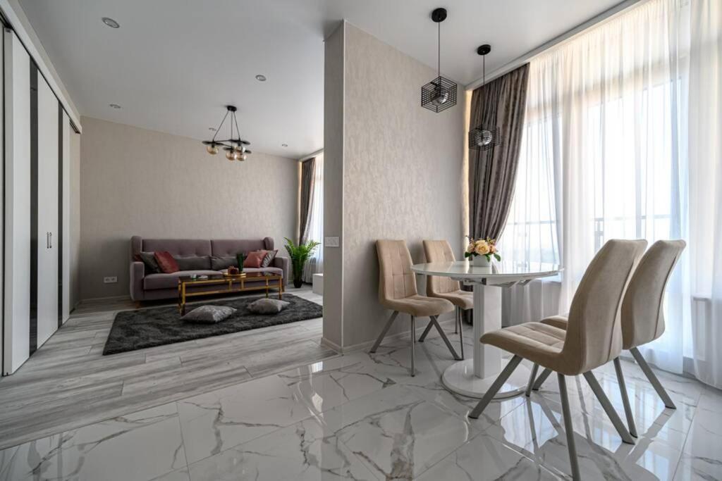 Комфортные Апартаменты 36 Жемчужина Одесса Экстерьер фото